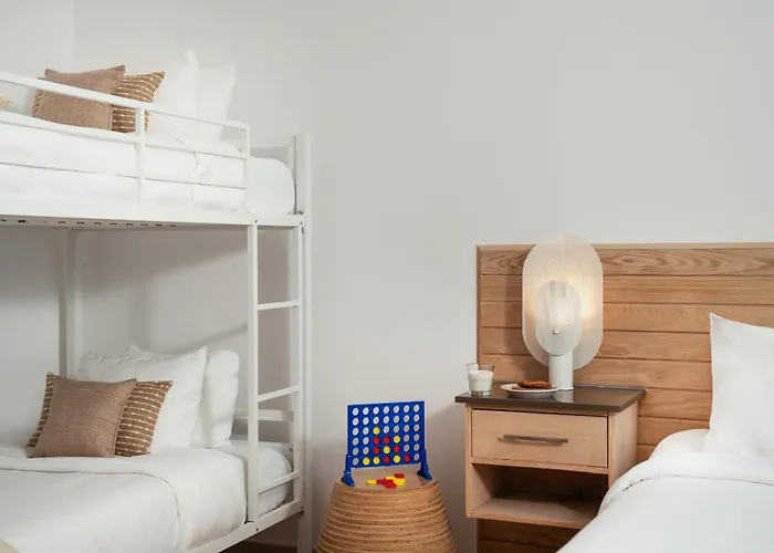 Bungalow Hotel